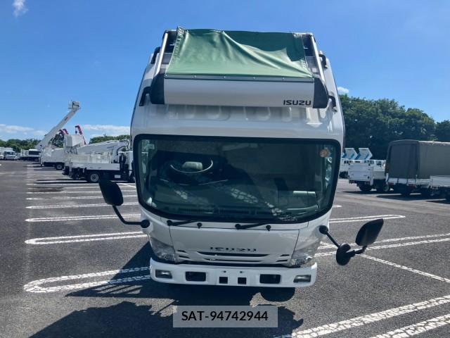 Isuzu ELF TRUCK 2017-10 8876947-9