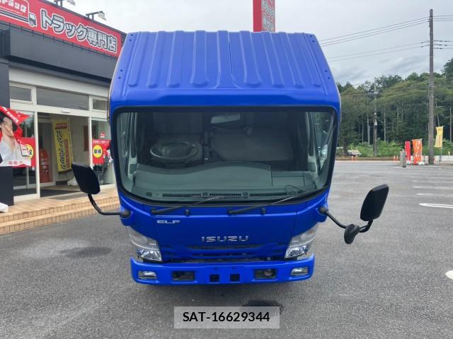 Isuzu ELF TRUCK 2017-09 8876972-9