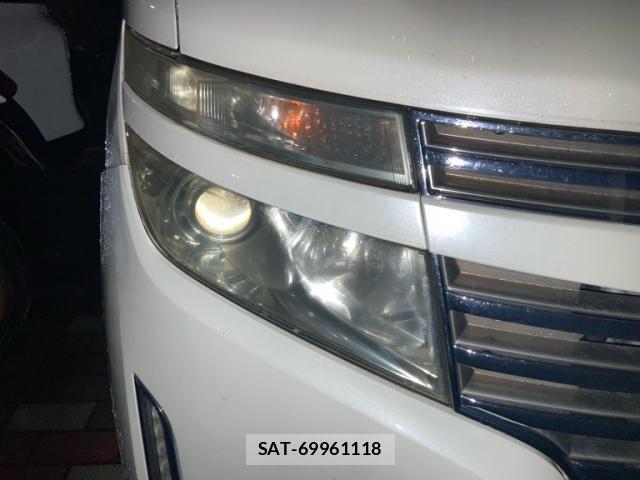 Nissan ELGRAND 2011-08 8876440-13