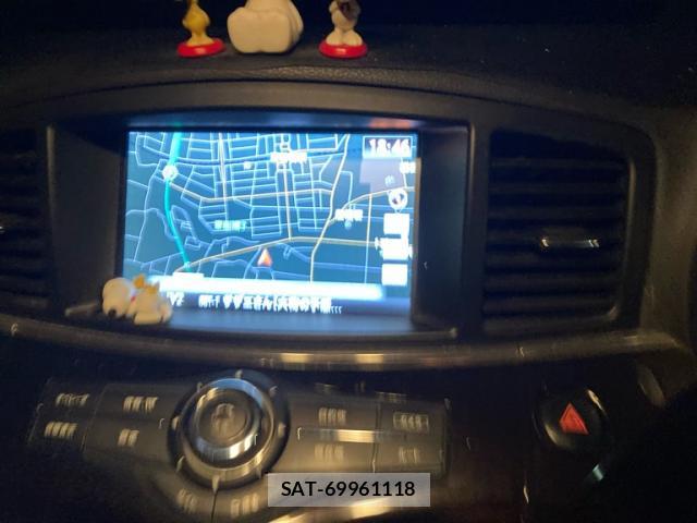 Nissan ELGRAND 2011-08 8876440-16