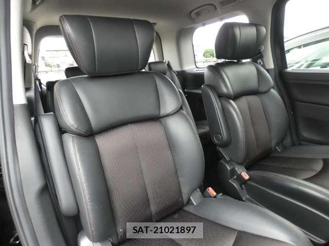Nissan ELGRAND 2016-07 8876496-1