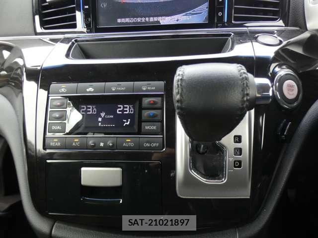 Nissan ELGRAND 2016-07 8876496-4