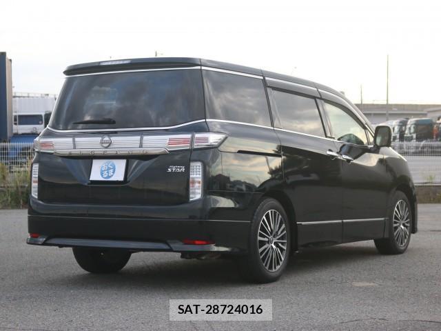 Nissan ELGRAND 2023-03 8877514-13