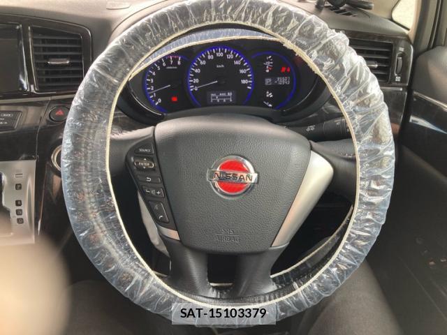 Nissan ELGRAND 2011-06 8877533-17