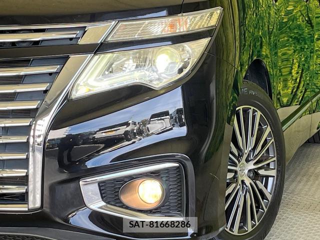 Nissan ELGRAND 2014-03 8877895-12
