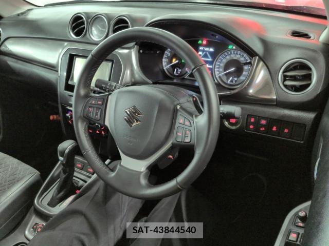 Suzuki ESCUDO 2023-03 8877814-2