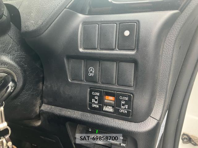 Toyota ESQUIRE 2015-09 8876246-15