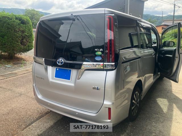 Toyota ESQUIRE 2021-02 8876350-12