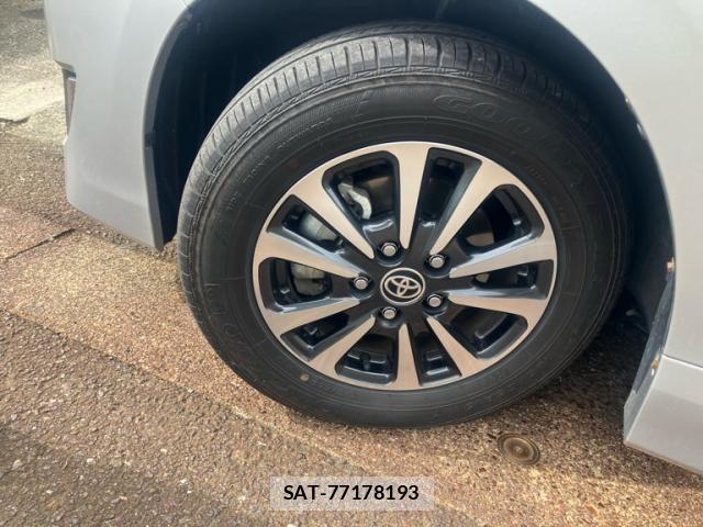 Toyota ESQUIRE 2021-02 8876350-3