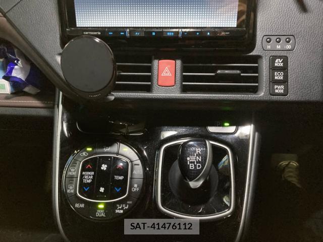 Toyota ESQUIRE 2015-04 8876523-10