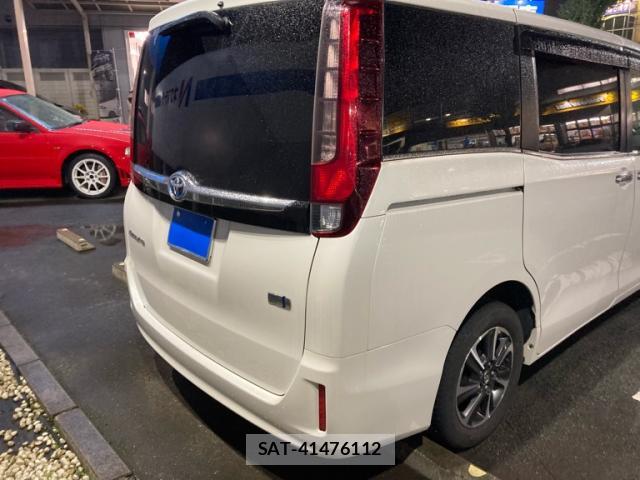 Toyota ESQUIRE 2015-04 8876523-5