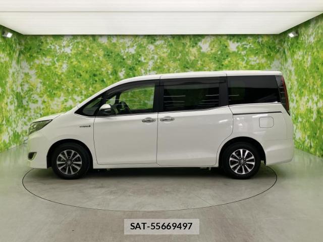 Toyota ESQUIRE 2019-10 8878251-1