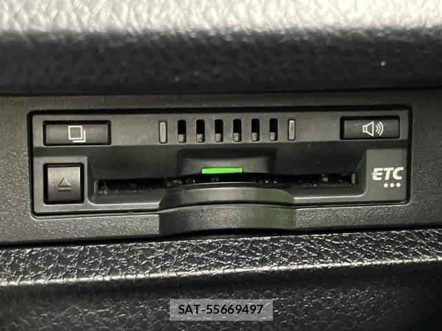 Toyota ESQUIRE 2019-10 8878251-17