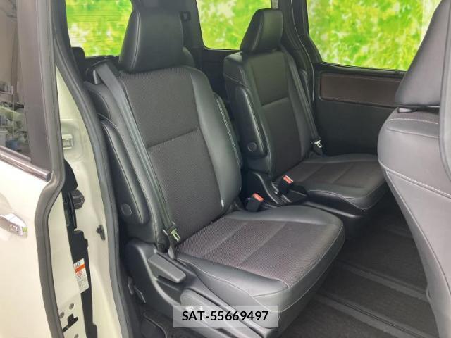 Toyota ESQUIRE 2019-10 8878251-6