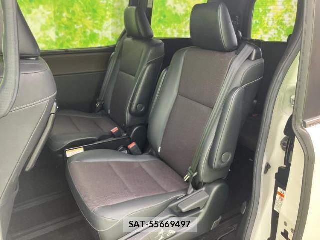 Toyota ESQUIRE 2019-10 8878251-7
