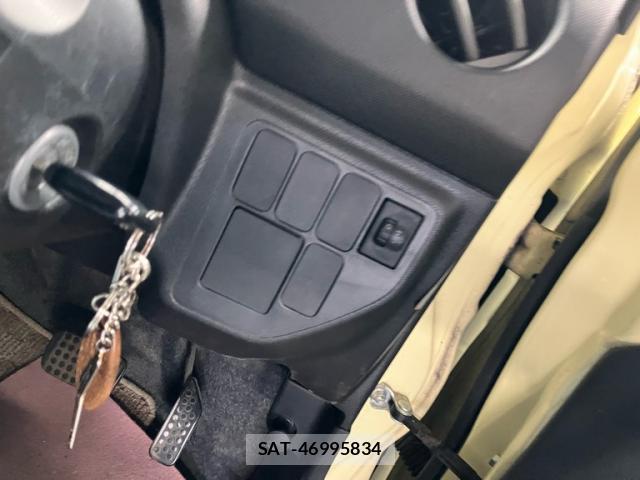 Daihatsu ESSE 2010-06 8876327-10