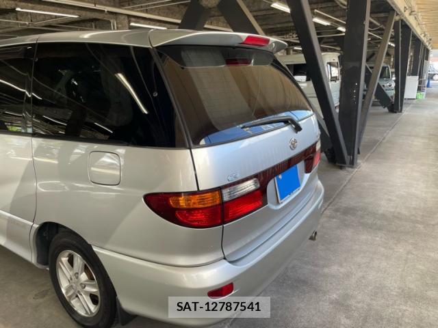 Toyota ESTIMA 2002-03 8876768-6