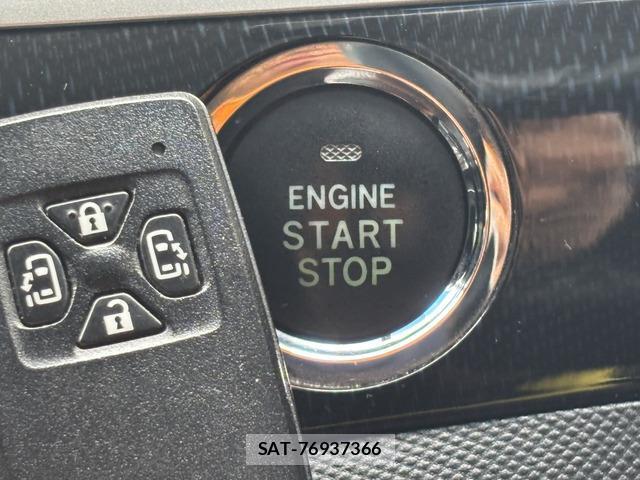 Toyota ESTIMA 2013-09 8877996-5