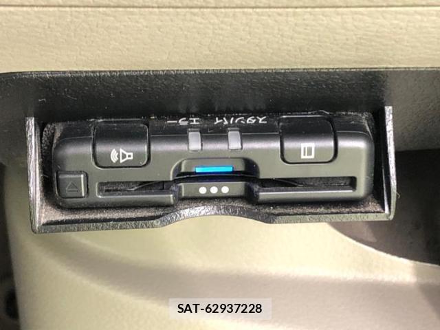 Suzuki EVERY WAGON 2023-06 8878086-17