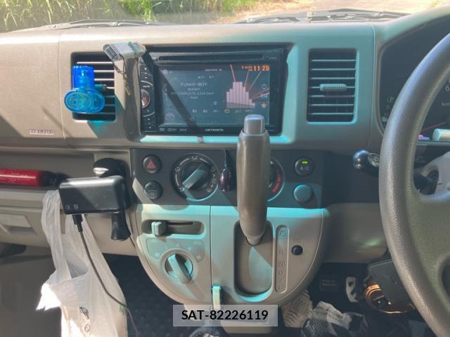 Suzuki EVERY 2006-11 8875983-15