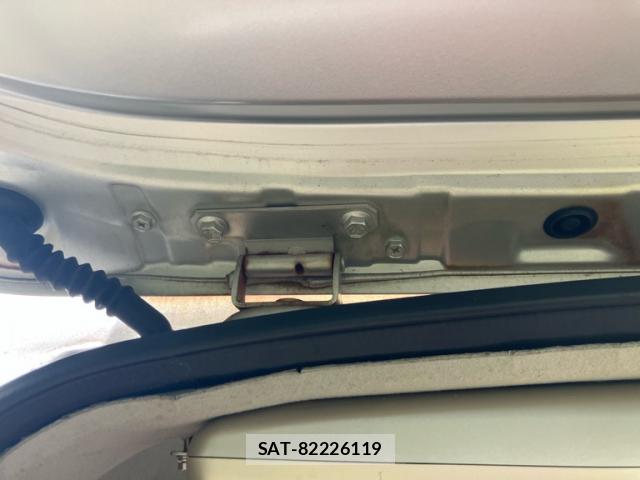 Suzuki EVERY 2006-11 8875983-18