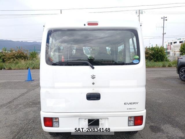 Suzuki EVERY 2020-09 8876122-3