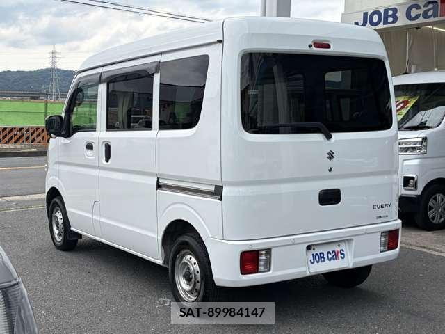Suzuki EVERY 2022-08 8877037-14