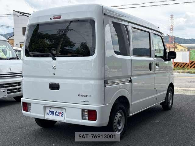 Suzuki EVERY 2022-03 8877038-12