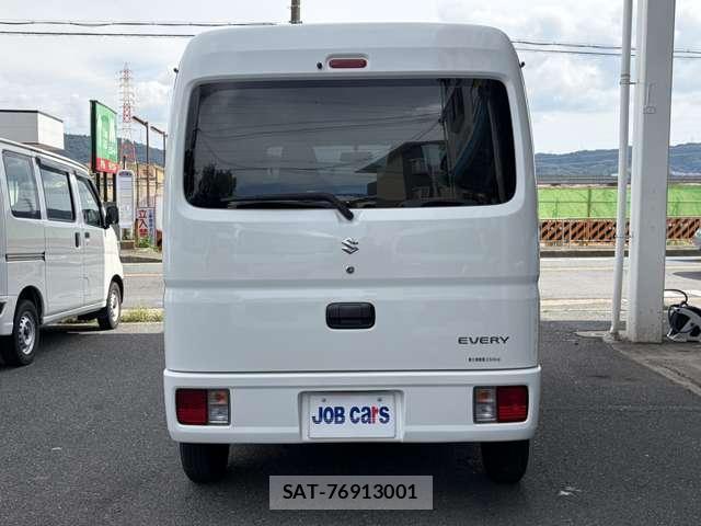 Suzuki EVERY 2022-03 8877038-13