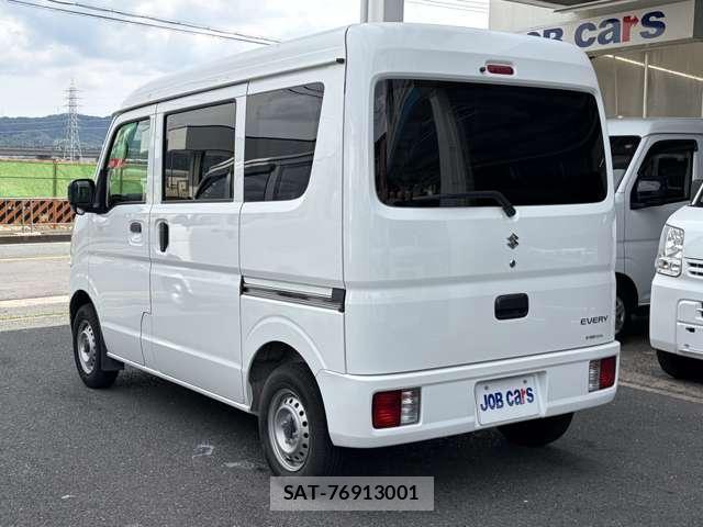 Suzuki EVERY 2022-03 8877038-14