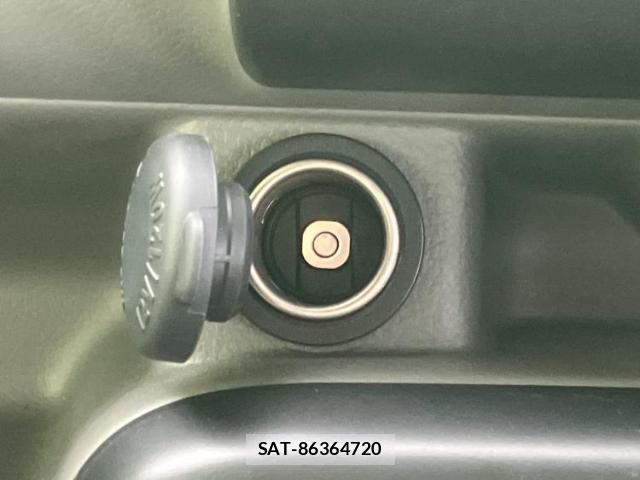 Suzuki EVERY 2026-03 8877337-17