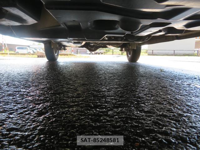 Suzuki EVERY 2017-05 8875869-17