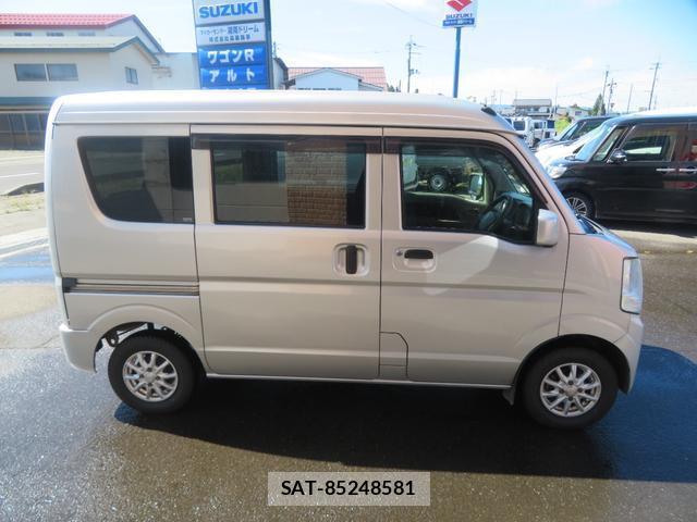 Suzuki EVERY 2017-05 8875869-2