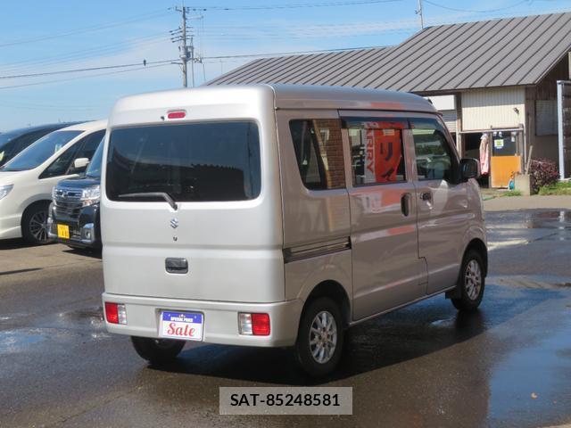 Suzuki EVERY 2017-05 8875869-5