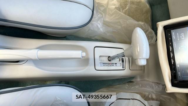 Nissan FIGARO 1992-04 8877157-14