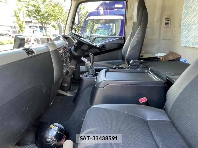 MITSUBISHI FUSO Fighter 2020-04 8876729-3