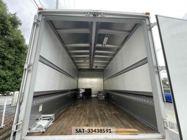 MITSUBISHI FUSO Fighter 2020-04 8876729-4
