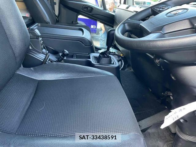 MITSUBISHI FUSO Fighter 2020-04 8876729-9