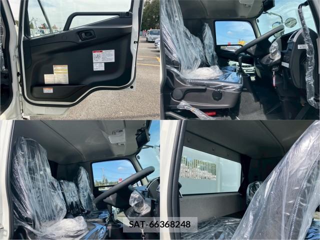 MITSUBISHI FUSO Fighter 2026-04 8876893-17