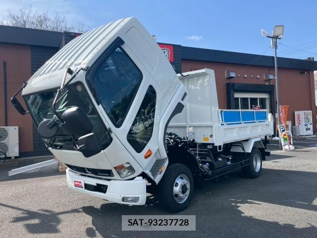 MITSUBISHI FUSO Fighter 2026-04 8876895-8