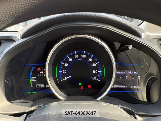 Honda FIT HYBRID 2013-12 8877262-17