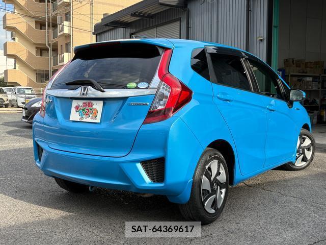 Honda FIT HYBRID 2013-12 8877262-4