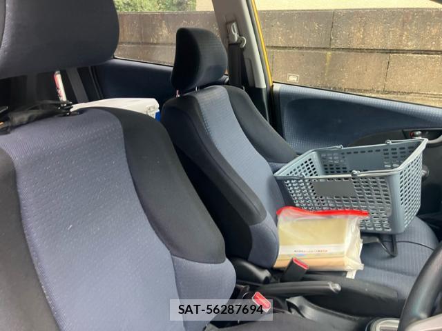 Honda FIT 2010-03 8876520-8