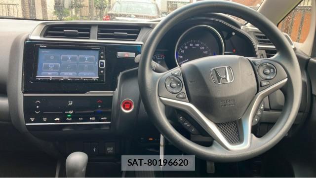 Honda FIT 2019-06 8877138-16