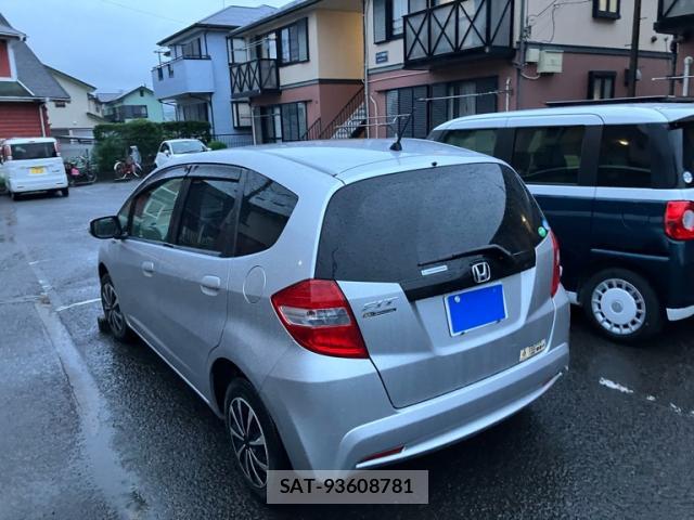 Honda FIT 2012-06 8877275-3