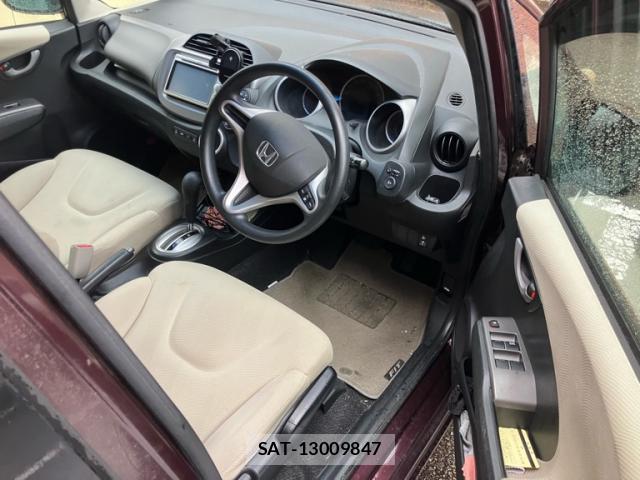 Honda FIT 2010-03 8877410-8