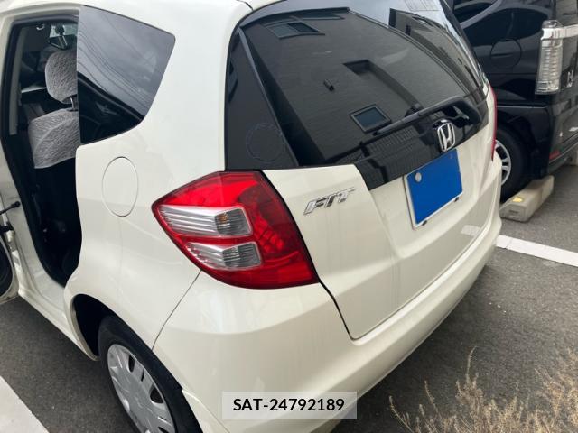 Honda FIT 2008-02 8877448-12