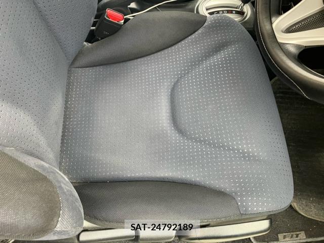 Honda FIT 2008-02 8877448-15
