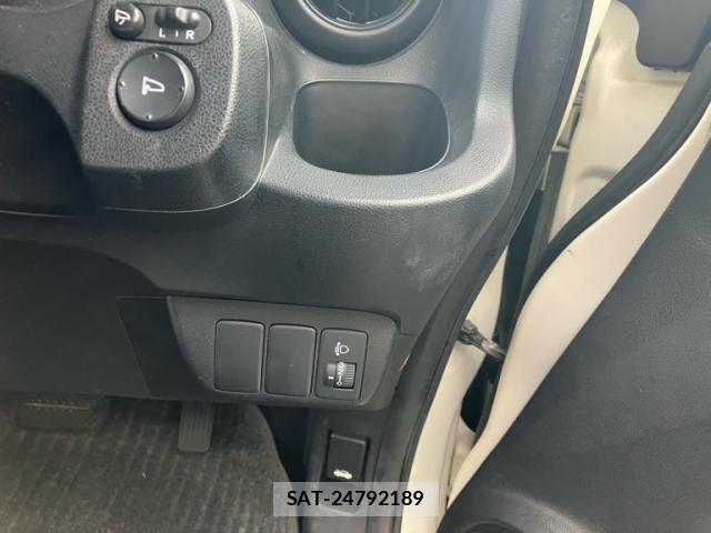 Honda FIT 2008-02 8877448-5