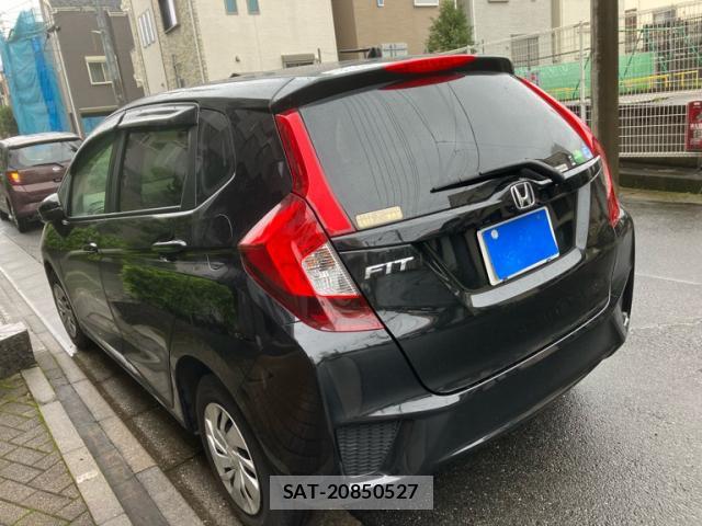 Honda FIT 2016-05 8877578-12